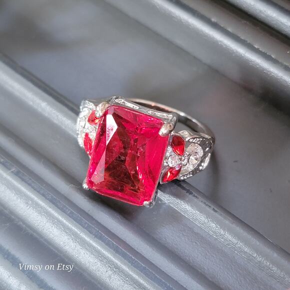 Sterling Silver Ring With Red Center Stone and Cubic Zirconia Accents Size 6 3/4 - Picture 2 of 10